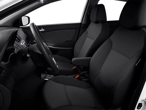 Used 2013 Hyundai Accent SE FWD image 8