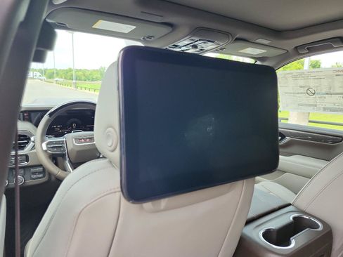 New 2026 GMC Yukon Elevation w/ Elevation Premium Package RWD image 10