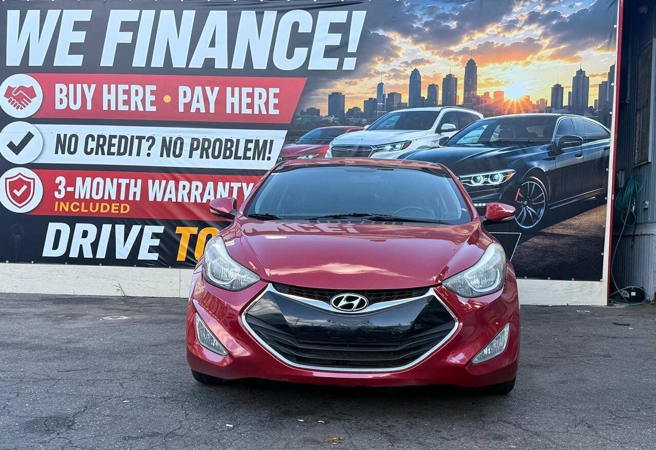 Used 2014 Hyundai Elantra FWD image 2