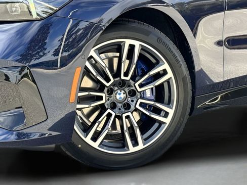 New 2026 BMW 530i xDrive w/ M Sport Package image 14