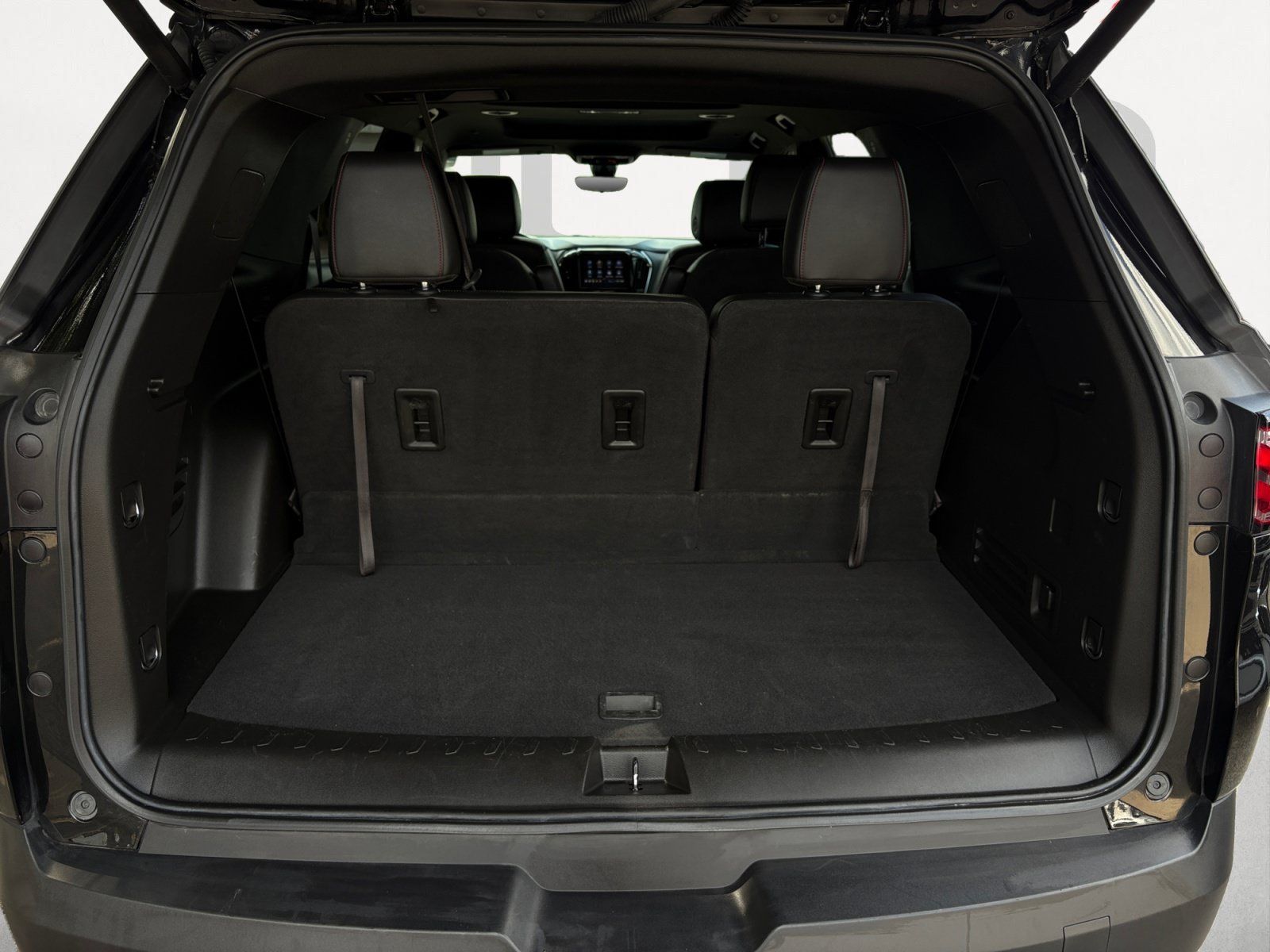 Used 2023 Chevrolet Traverse RS AWD/4WD image 12