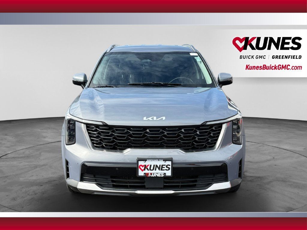 Used 2024 Kia Sorento S FWD image 3