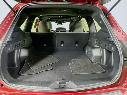 Used 2025 Subaru Forester Premium AWD/4WD image 28