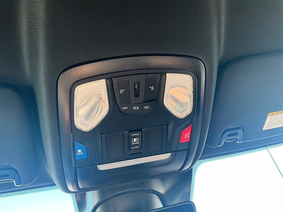 New 2027 RAM 3500 Big Horn AWD/4WD image 29