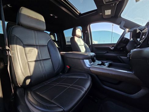 Used 2024 Chevrolet Silverado 3500 High Country w/ High Country Premium Package image 27