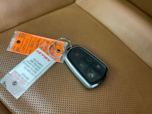 Used 2020 Cadillac XT5 Premium Luxury w/ LPO, Floor Liner Package image 41