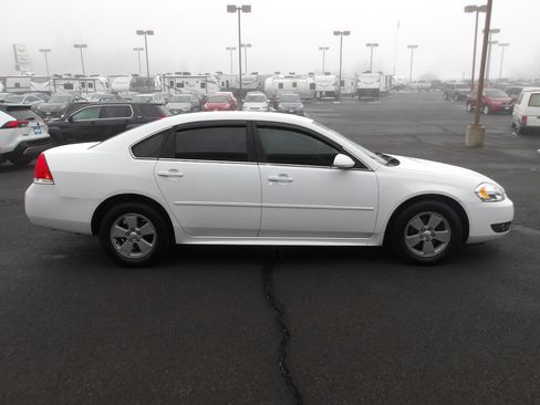 Used 2011 Chevrolet Impala LT image 6