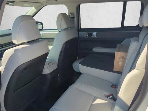 Used 2025 Hyundai Santa Fe Limited image 20