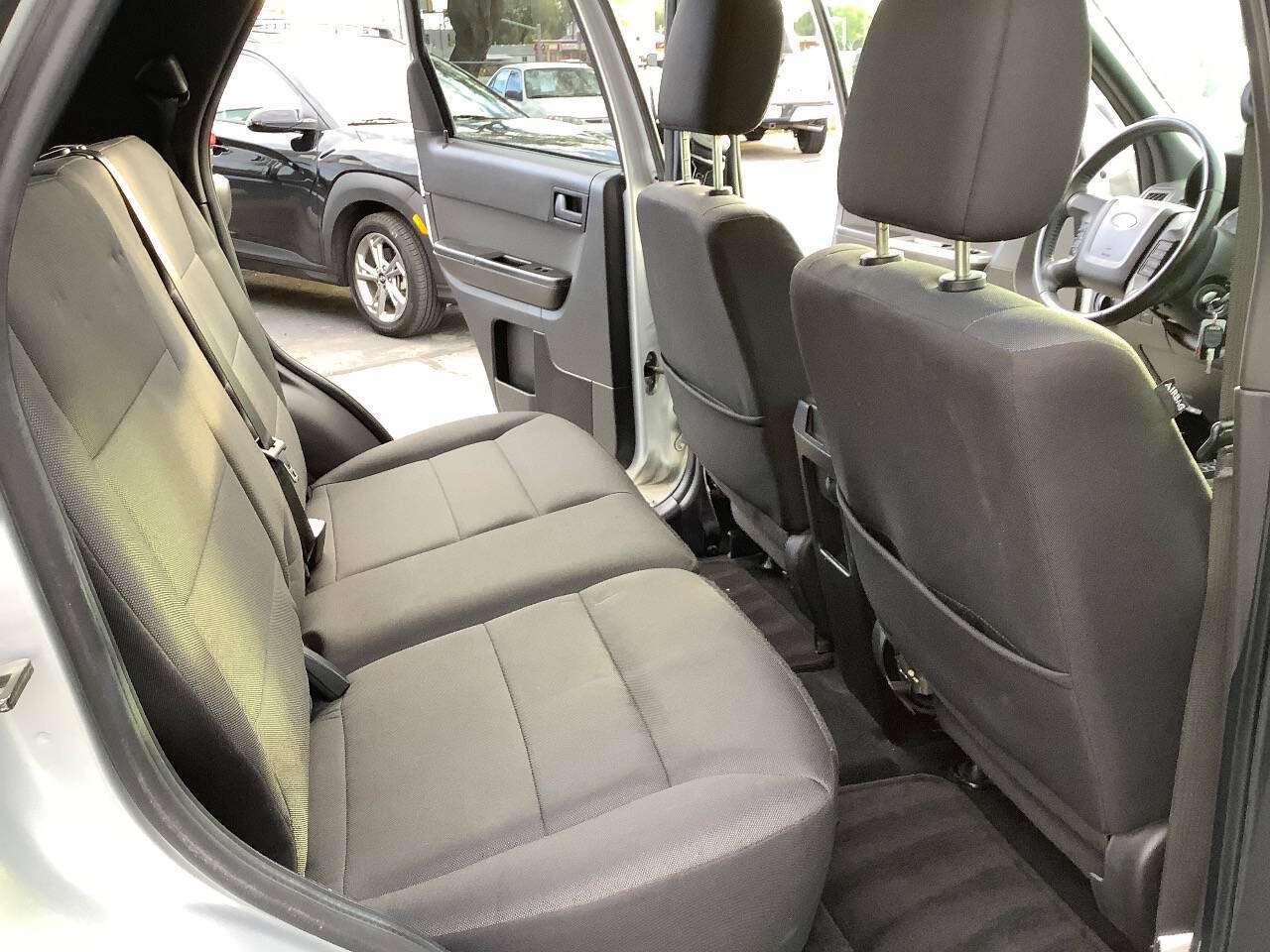 Used 2012 Ford Escape XLT FWD image 28