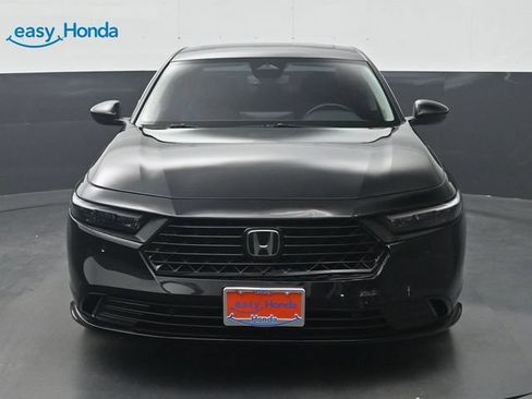 Used 2023 Honda Accord EX-L image 2