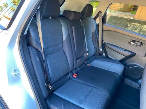 Used 2021 Nissan Rogue SV FWD image 42