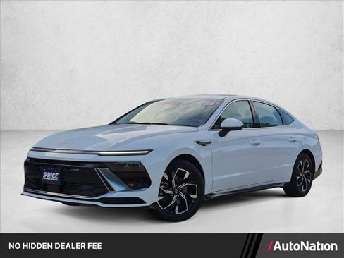 Used 2025 Hyundai Sonata SEL FWD image 1