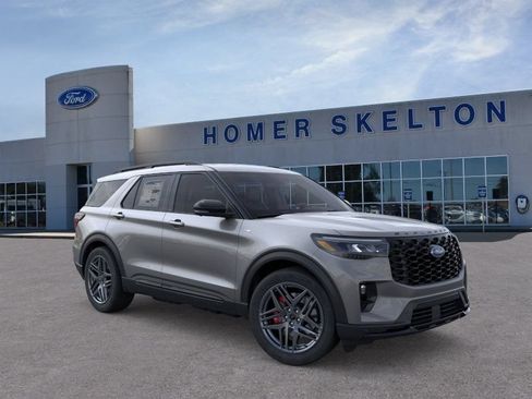 New 2026 Ford Explorer ST-Line w/ ST-Line Street Pack RWD image 7