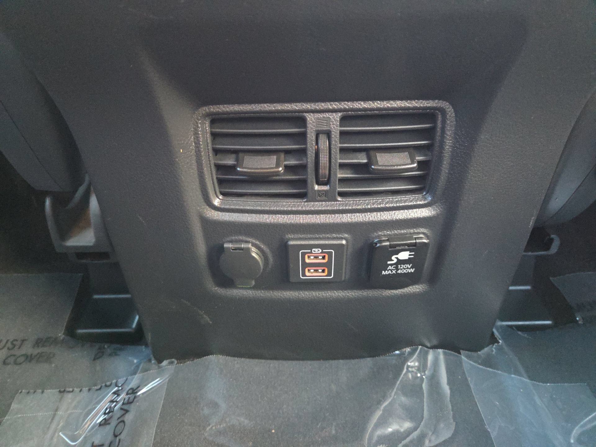 Used 2023 Nissan Titan SV w/ SV Convenience Package AWD/4WD image 40
