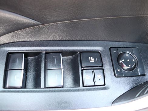 Used 2025 Toyota RAV4 XLE image 41