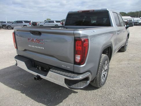 New 2026 GMC Sierra 1500 SLE AWD/4WD image 5