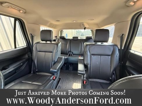 Used 2022 Ford Expedition XLT AWD/4WD image 7
