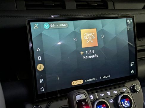 New 2026 Land Rover Defender 110 X-Dynamic SE AWD/4WD image 18