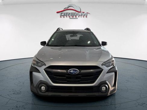 Used 2023 Subaru Outback Premium AWD/4WD image 3