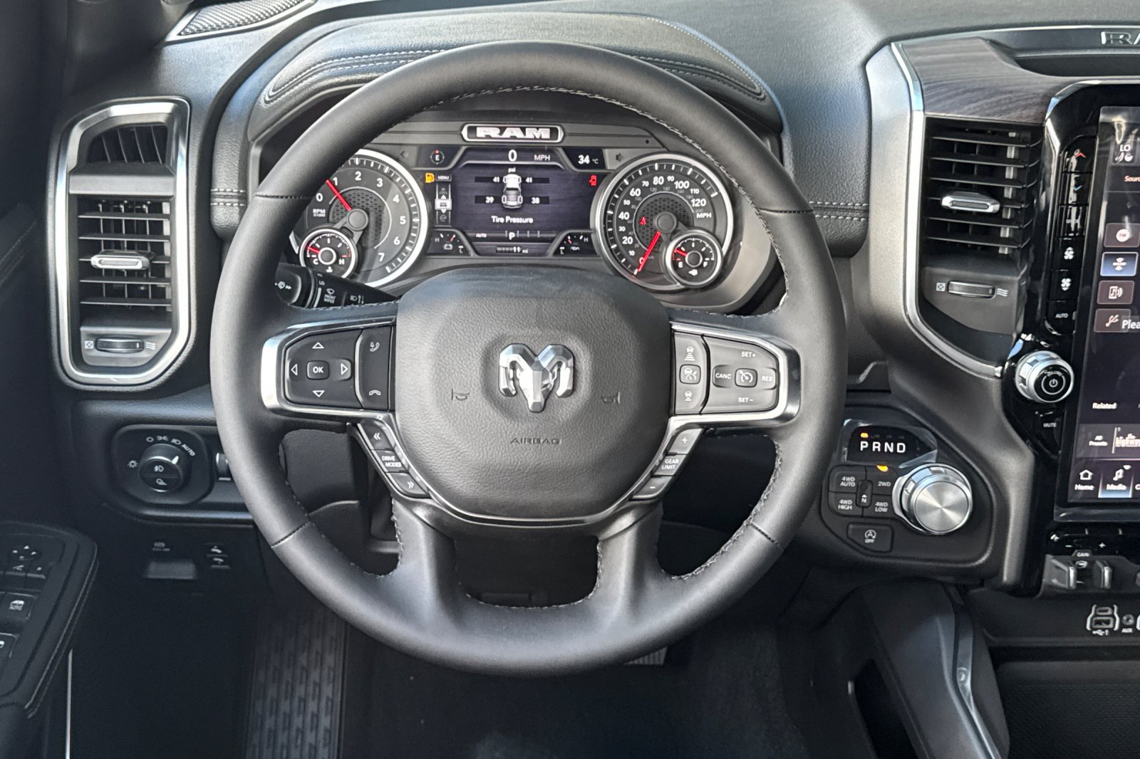 New 2027 RAM 1500 Laramie w/ Night Edition AWD/4WD image 13