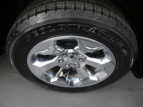 Used 2019 RAM 1500 Big Horn AWD/4WD image 9