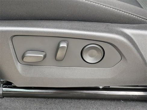 New 2026 GMC Canyon Elevation w/ Convenience Package image 19