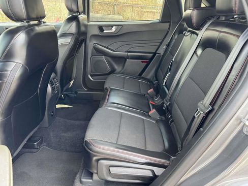 Used 2024 Ford Escape ST-Line image 17