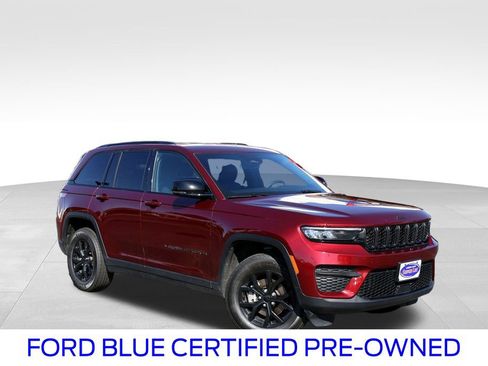 Used 2024 Jeep Grand Cherokee Altitude RWD image 1