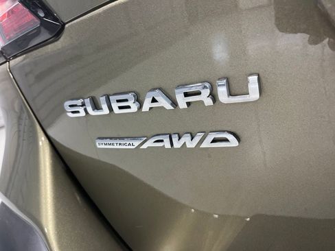 Used 2024 Subaru Outback Premium AWD/4WD image 37