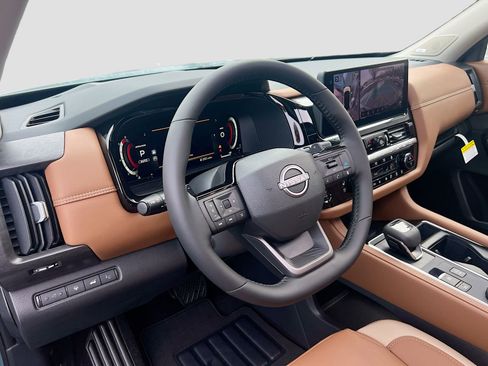 New 2026 Nissan Pathfinder Platinum w/ Cargo Package image 9
