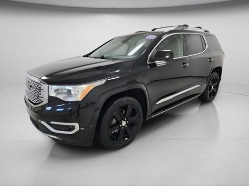 Used 2017 GMC Acadia Denali w/ Technology Package image 11