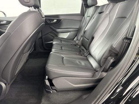 Used 2025 Audi Q7 3.0T Premium Plus w/ Premium Plus Package AWD/4WD image 27