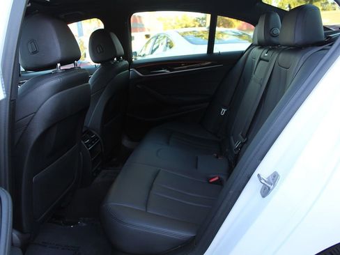 Used 2019 BMW 530i xDrive image 26