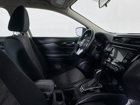 Used 2021 Nissan Rogue Sport SV AWD/4WD image 28