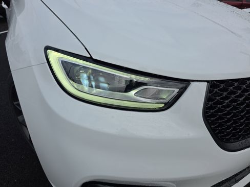 New 2026 Chrysler Pacifica Select w/ S Appearance Package image 28