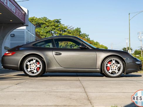 Used 2005 Porsche 911 Carrera S RWD image 11