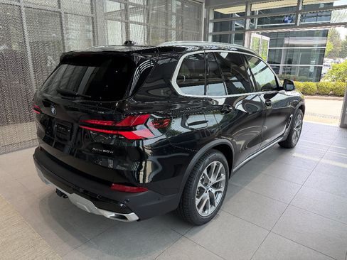 New 2026 BMW X5 xDrive50e AWD/4WD image 6