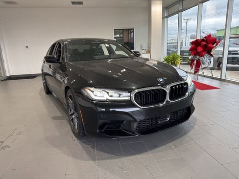 Used 2021 BMW M5 w/ Executive Package image 2