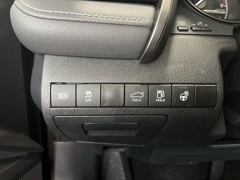 Used 2023 Toyota Camry SE w/ Cold Weather Package image 14