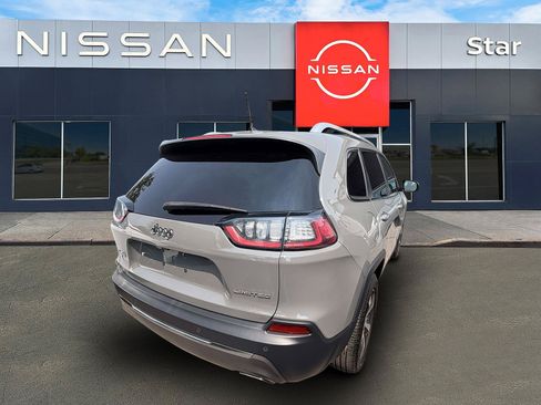 Used 2019 Jeep Cherokee Limited AWD/4WD image 6