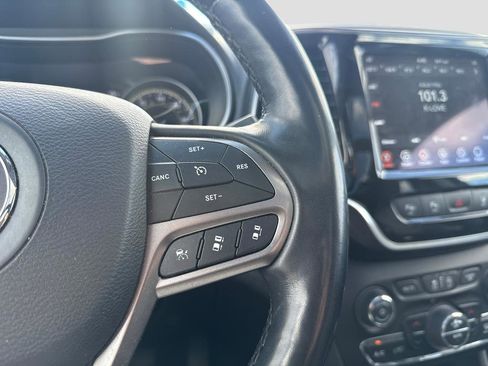 Used 2021 Jeep Cherokee Limited w/ Mopar Interior Package AWD/4WD image 18