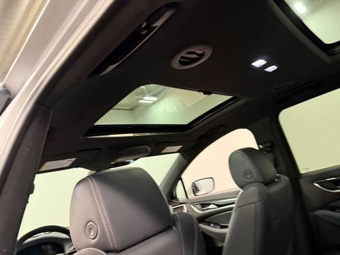 Used 2022 Buick Enclave Premium w/ Experience Buick Package AWD/4WD image 52