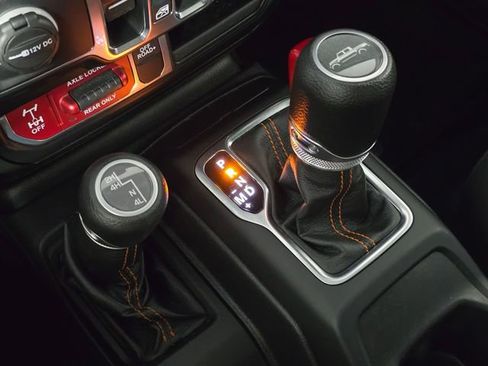 Used 2022 Jeep Gladiator Mojave image 40