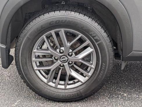 Used 2023 Nissan Rogue S AWD/4WD image 9