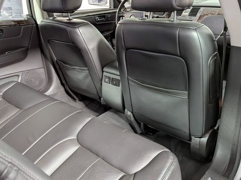 Used 2008 Cadillac DTS w/ Sun And Navigation Package image 41