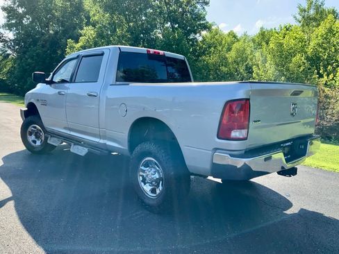 Used 2016 RAM 2500 SLT AWD/4WD image 7