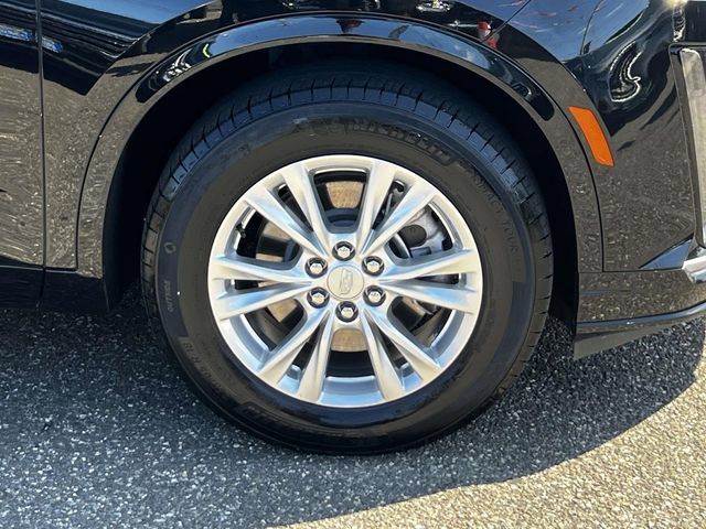 Certified 2024 Cadillac XT6 Luxury w/ LPO, Floor Liner Package AWD/4WD image 8
