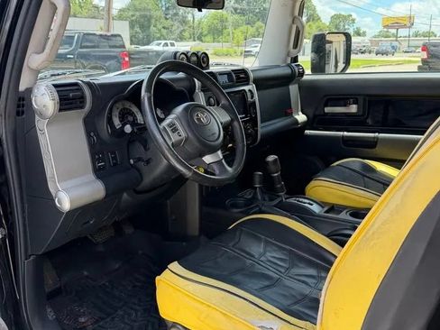 Used 2007 Toyota FJ Cruiser 4WD image 11
