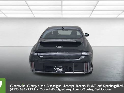 Used 2023 Hyundai Ioniq 6 Limited image 13