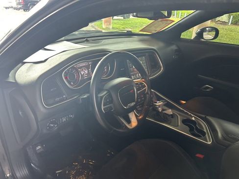 Certified 2015 Dodge Challenger R/T Plus image 6